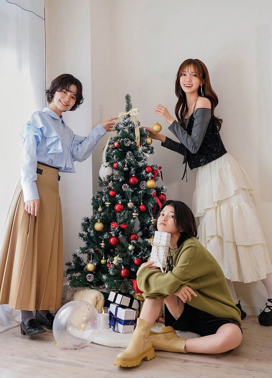 Белая кэжуал однотонная юбка SHEIN клешированная