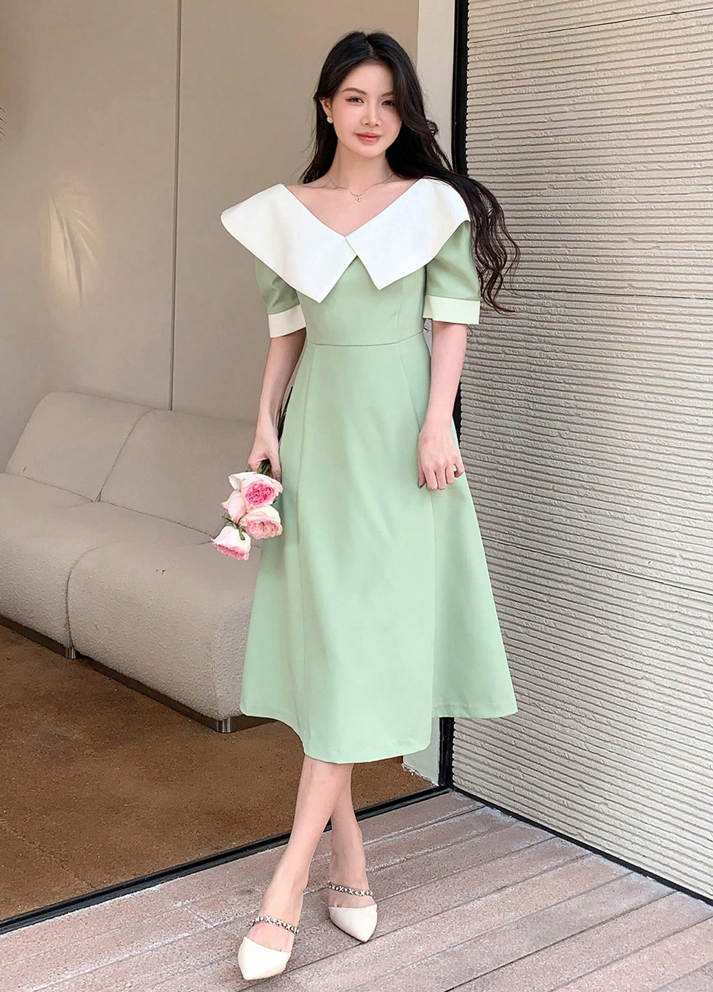 Темно-бежевое кэжуал платье клеш SHEIN однотонное