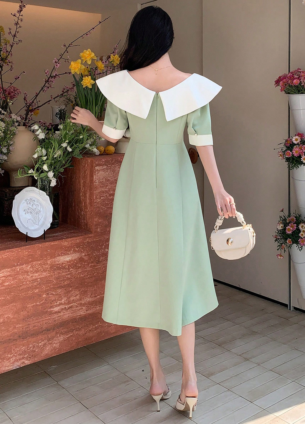 Темно-бежевое кэжуал платье клеш SHEIN однотонное