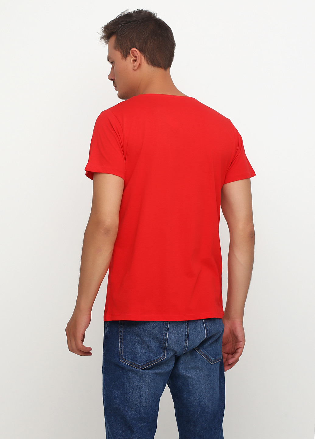 Красная футболка Back to Black