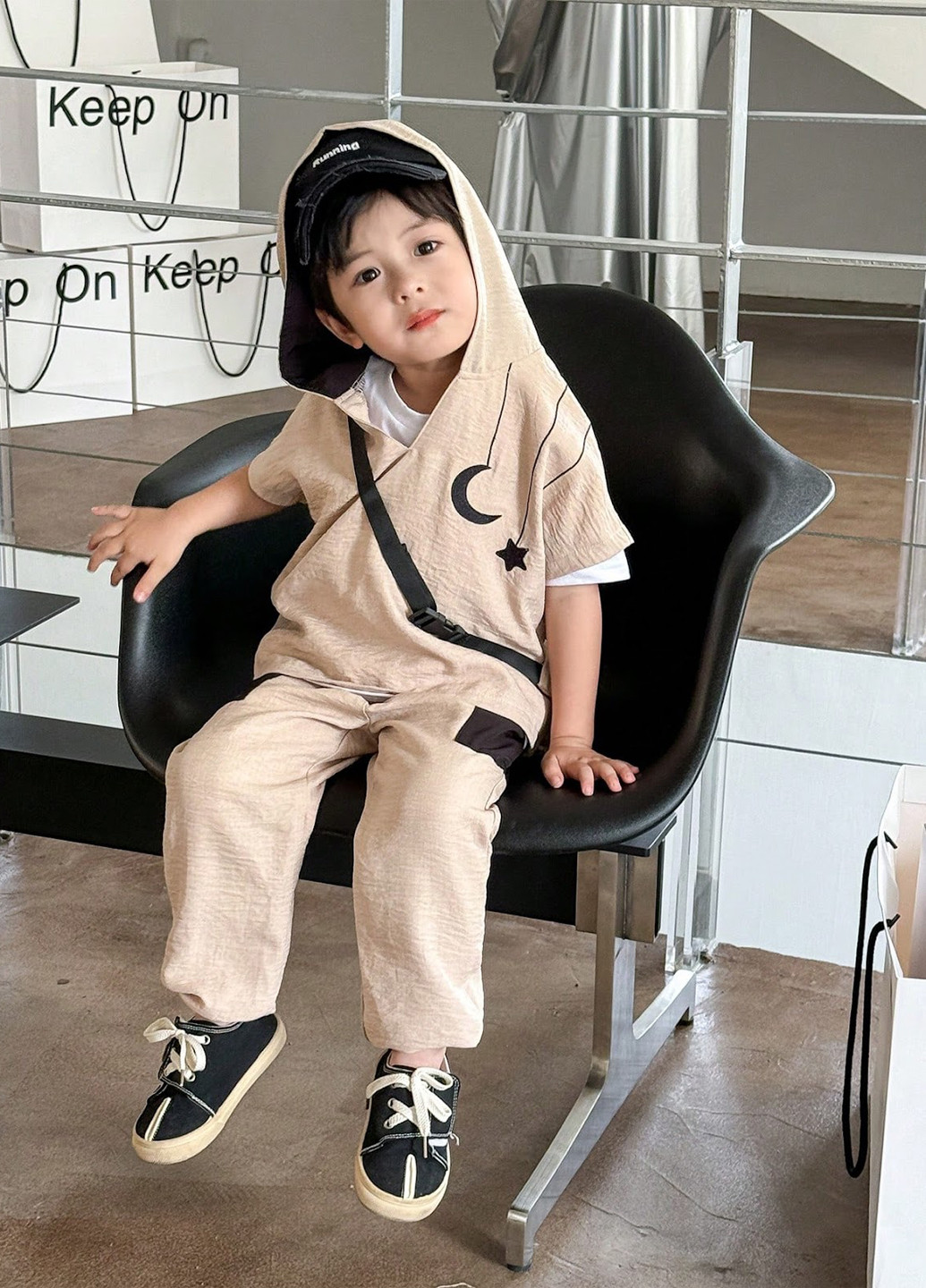 Кремовый летний костюм (футболка, брюки) брючный SHEIN