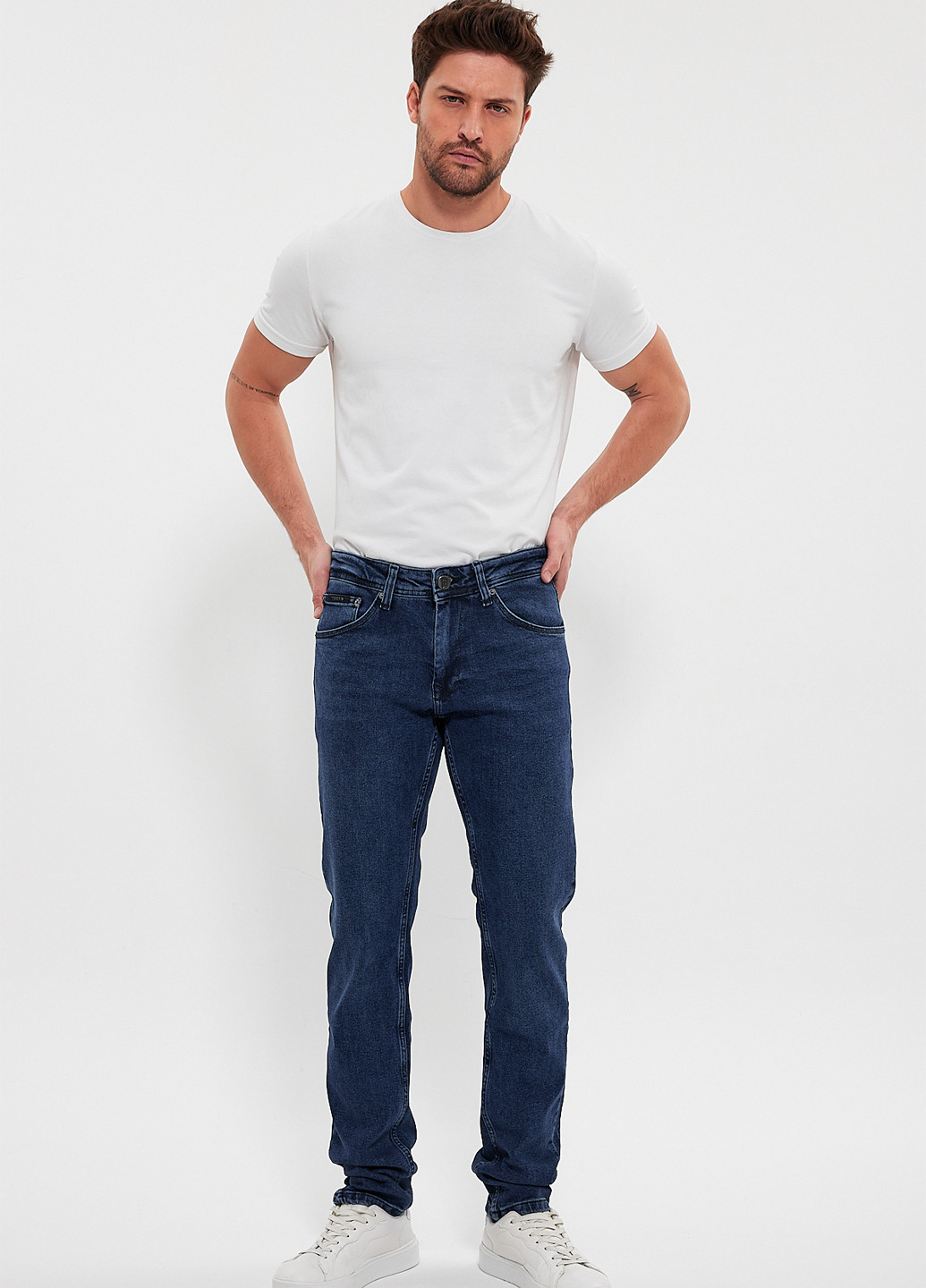 Светло-синие демисезонные зауженные джинсы Trend Collection