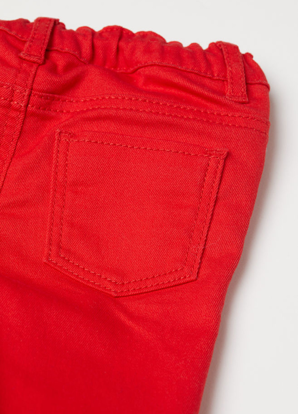 Красные демисезонные джинсы H&M