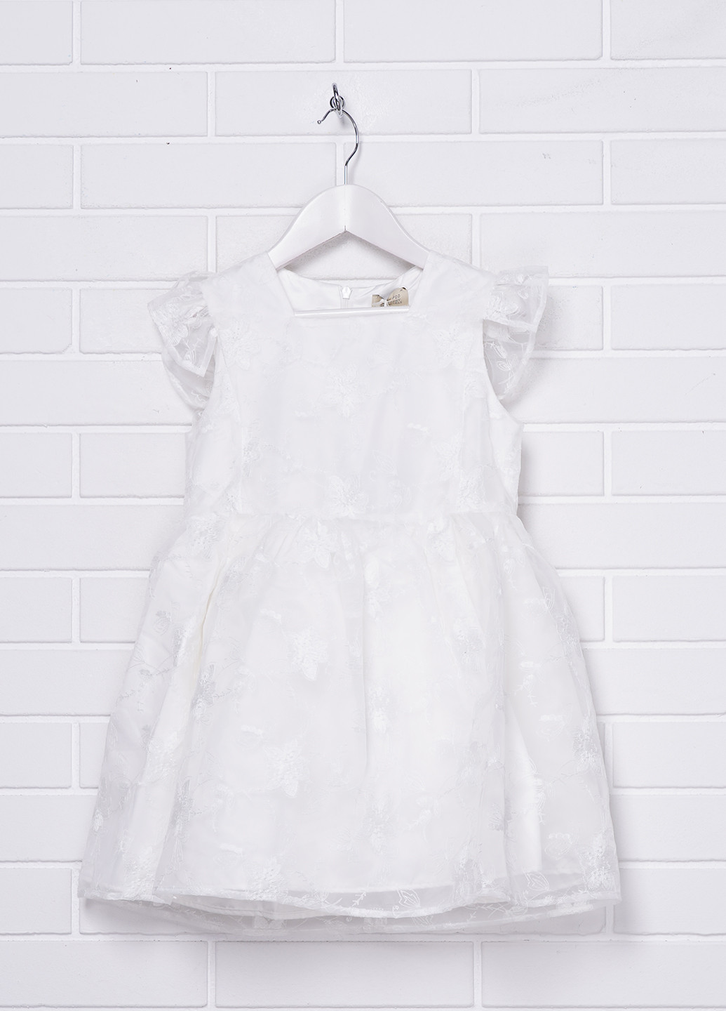 Белое платье To Be Too (118651227)