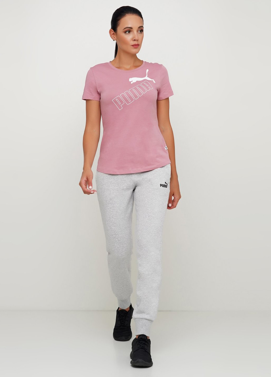 Розовая летняя футболка Puma