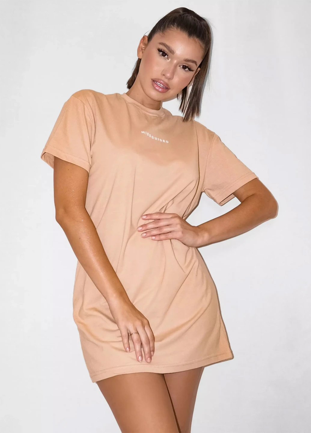 Бежева кежуал сукня Missguided