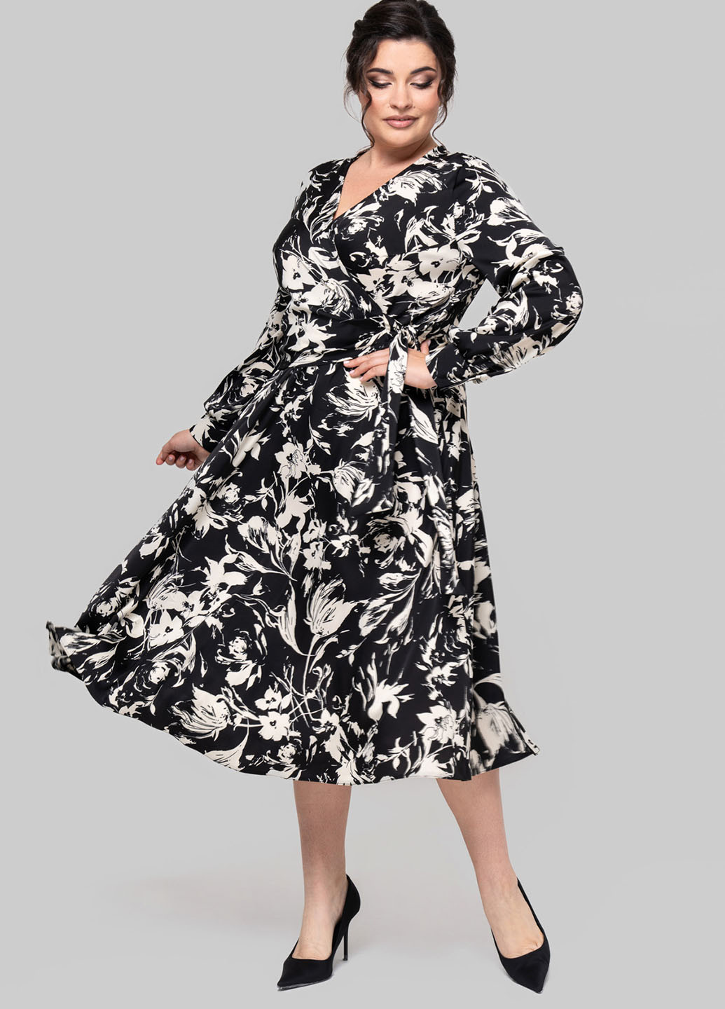 Чорно-білий кежуал сукня на запах A'll Posa з квітковим принтом