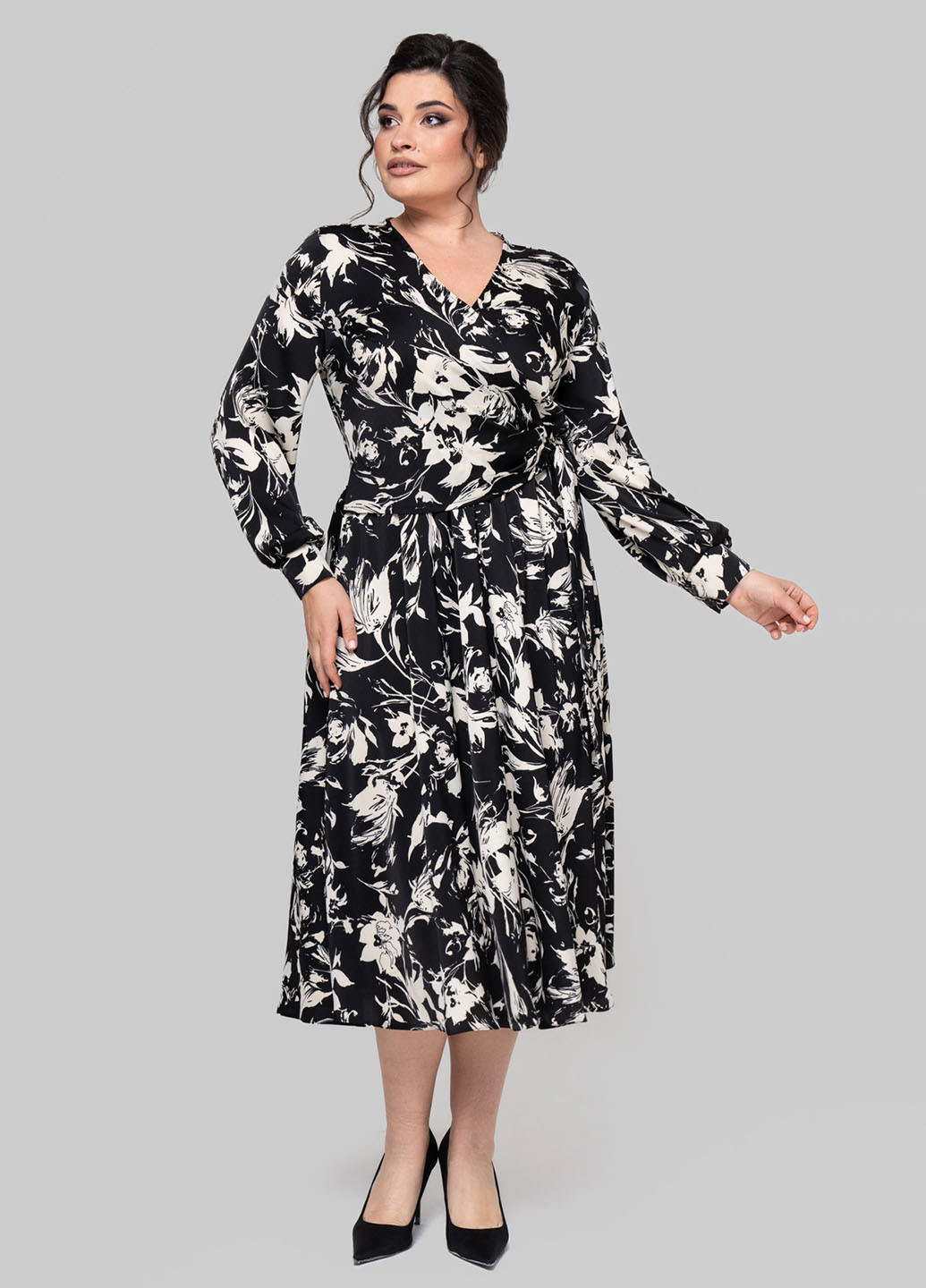 Чорно-білий кежуал сукня на запах A'll Posa з квітковим принтом