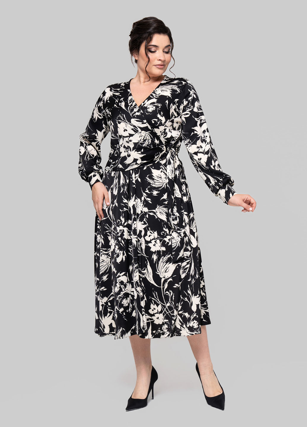 Чорно-білий кежуал сукня на запах A'll Posa з квітковим принтом