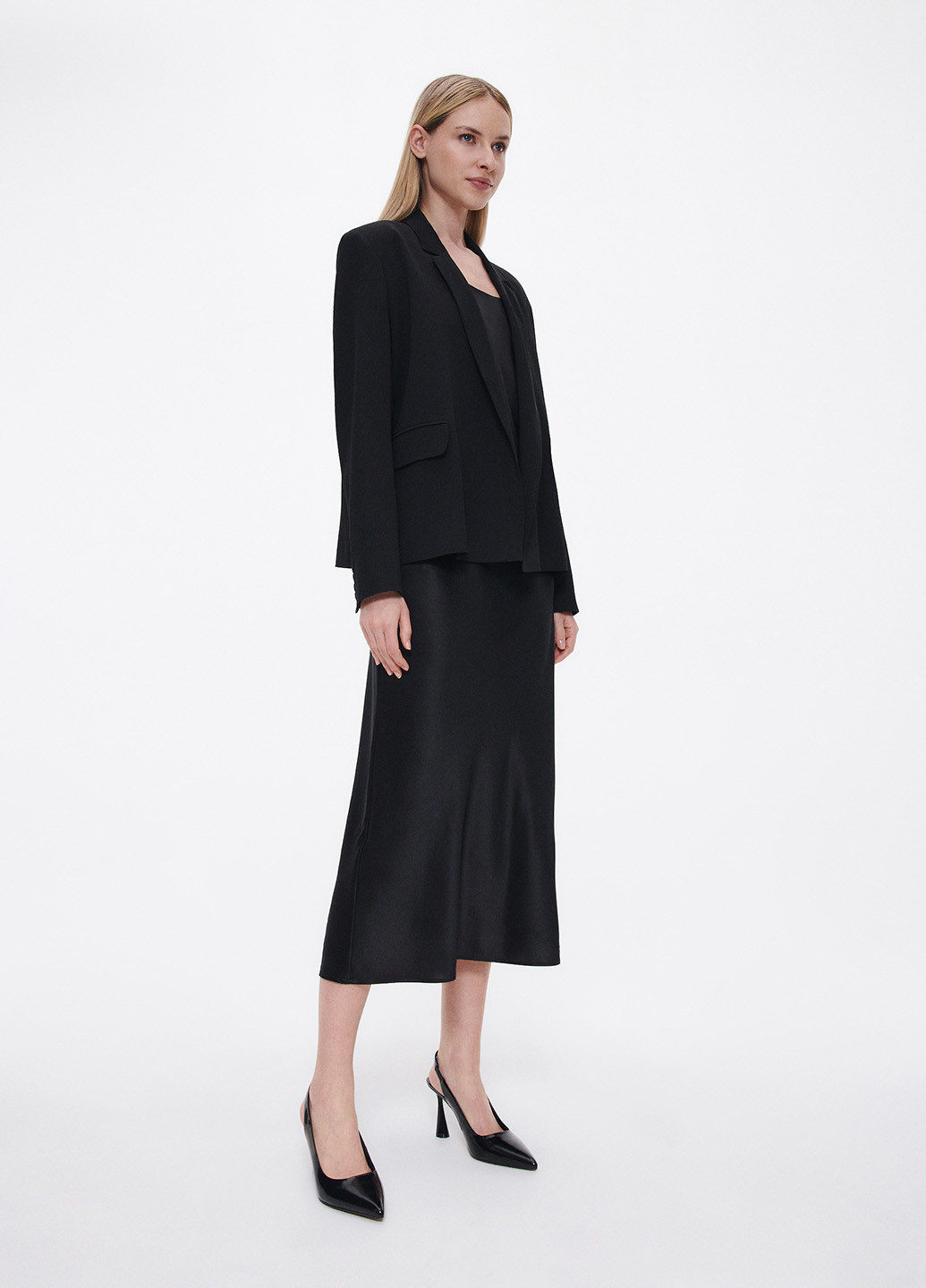 Черный женский жакет Reserved однотонный - демисезонный