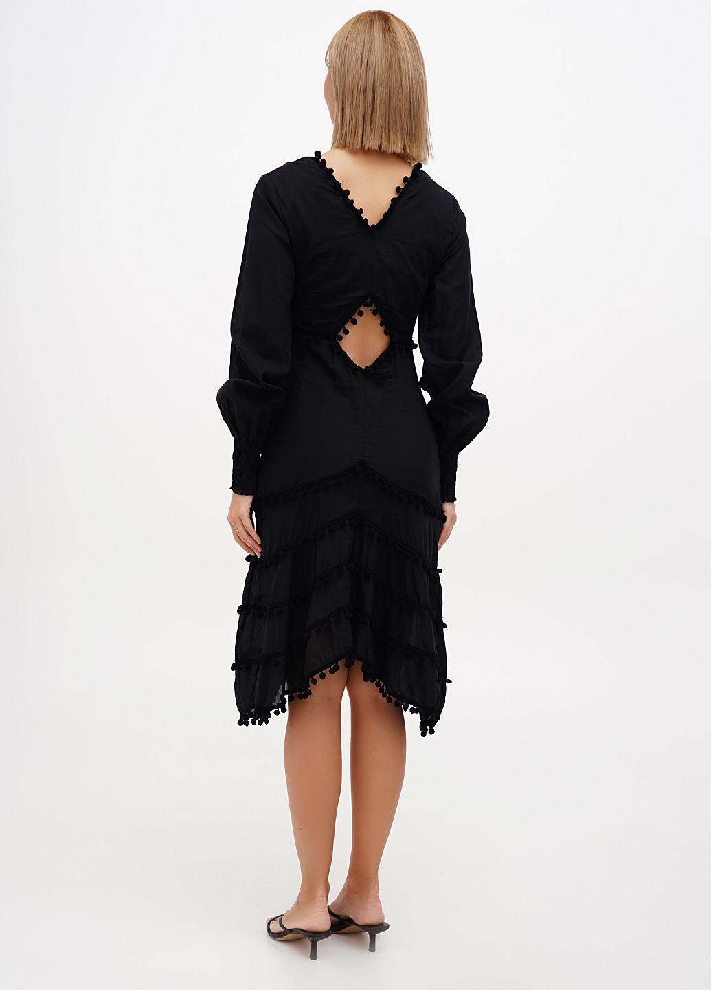 Черное кэжуал платье Sassofono Club однотонное