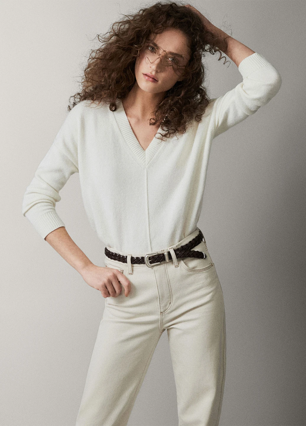 Молочний демісезонний пуловер пуловер Massimo Dutti