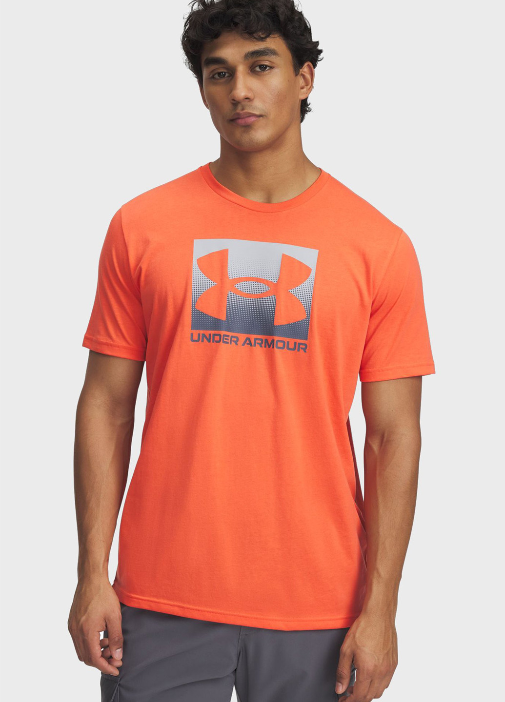 Помаранчева футболка Under Armour