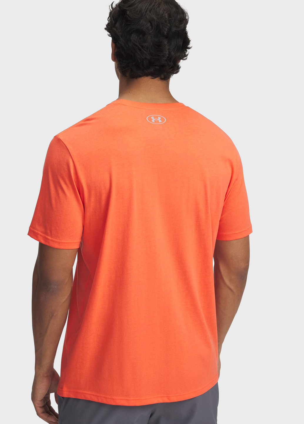 Помаранчева футболка Under Armour