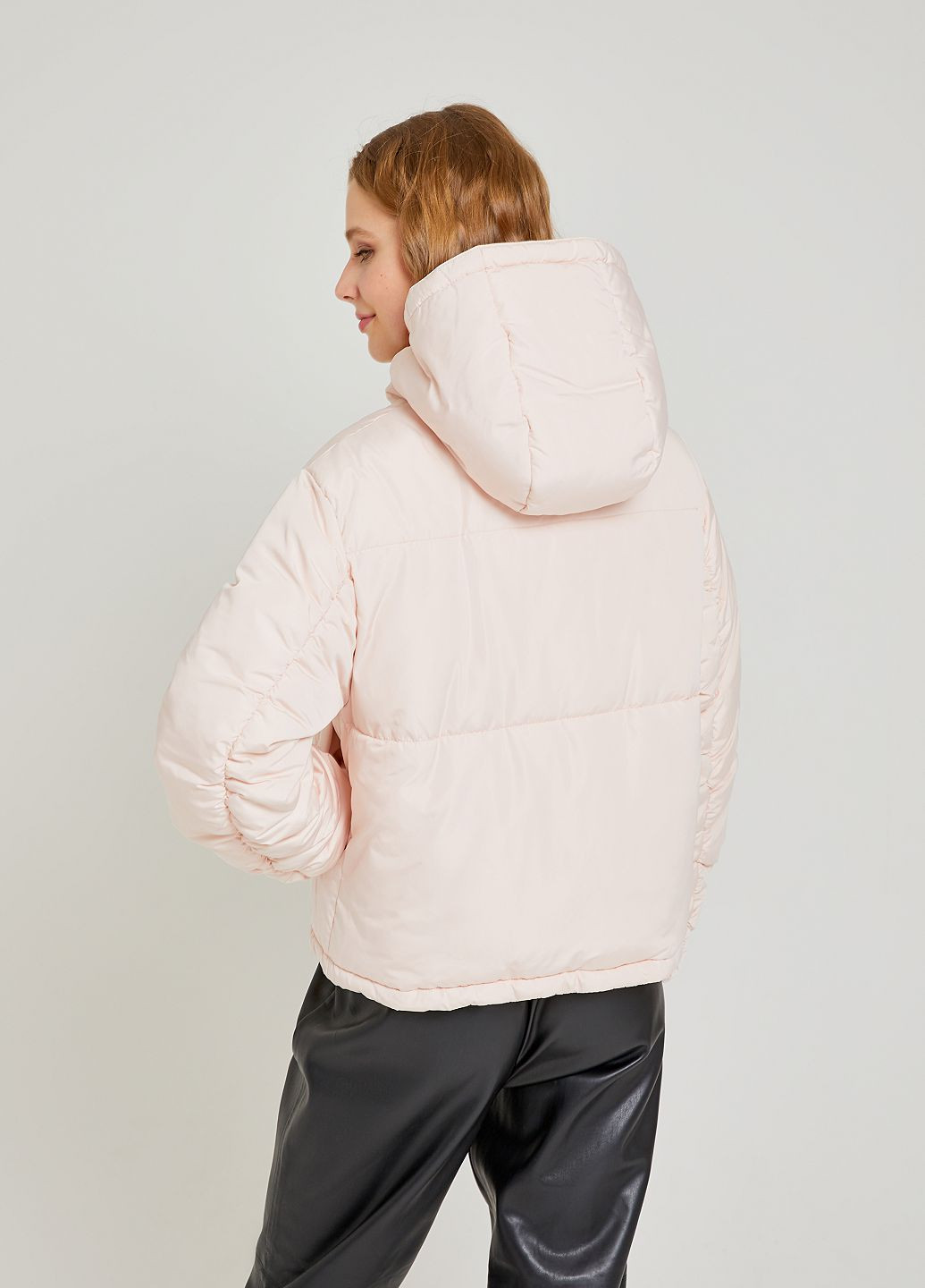 Светло-розовая демисезонная куртка SELA