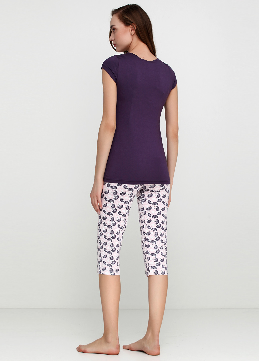 Фиолетовый демисезонный комплект (футболка, капри) COCOON