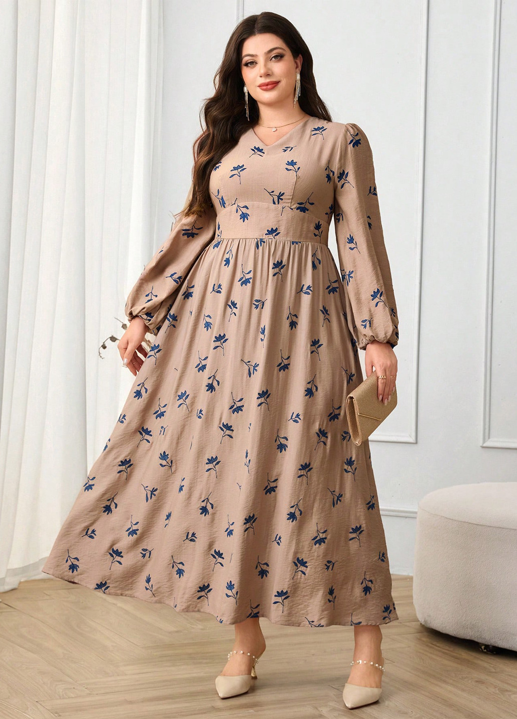 Бежевое кэжуал платье а-силуэт SHEIN с цветочным принтом