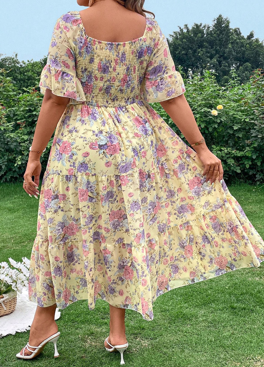 Желтое кэжуал платье в стиле ампир, клеш SHEIN розы
