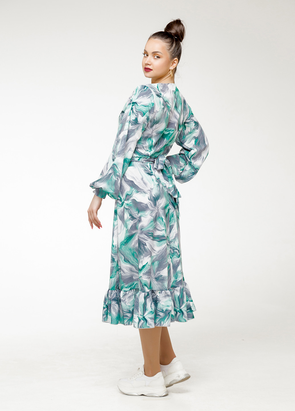 Светло-зеленое кэжуал платье миди Alpama с цветочным принтом