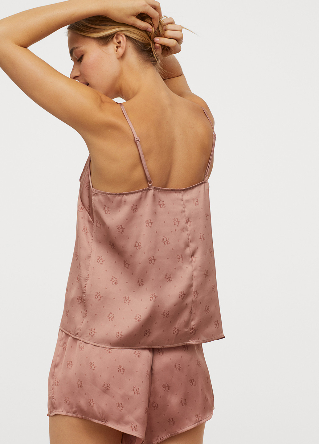 Бежевая всесезон пижама (майка, шорты) майка + шорты H&M