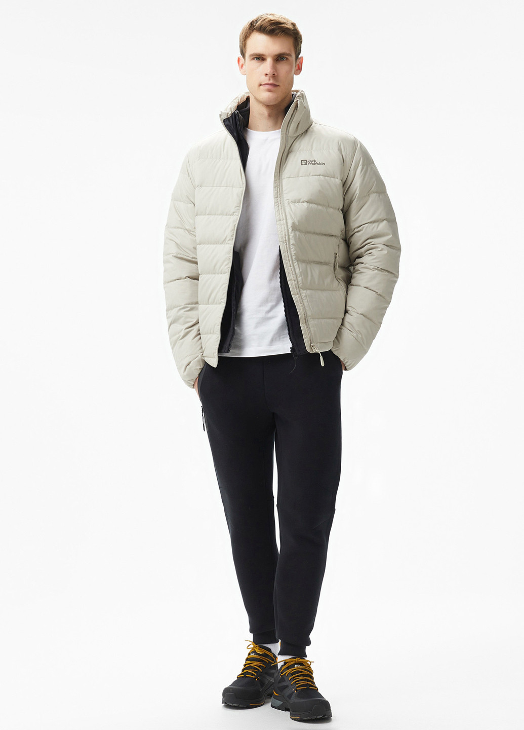 Светло-бежевая демисезонная куртка Jack Wolfskin ATHER