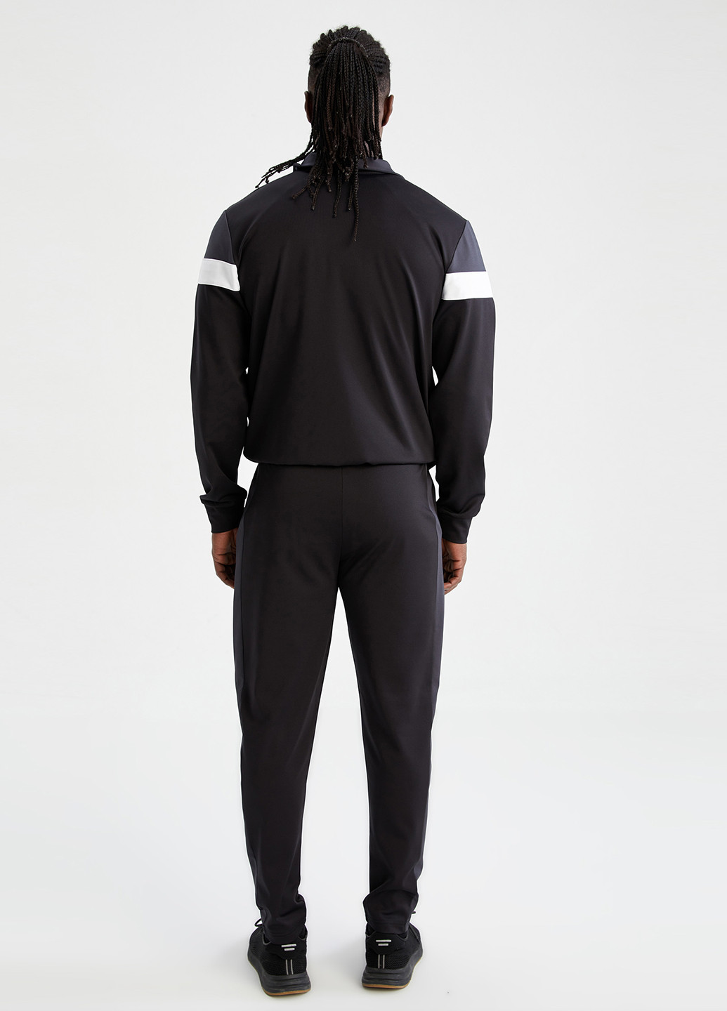 Черные спортивные демисезонные джоггеры брюки DeFacto