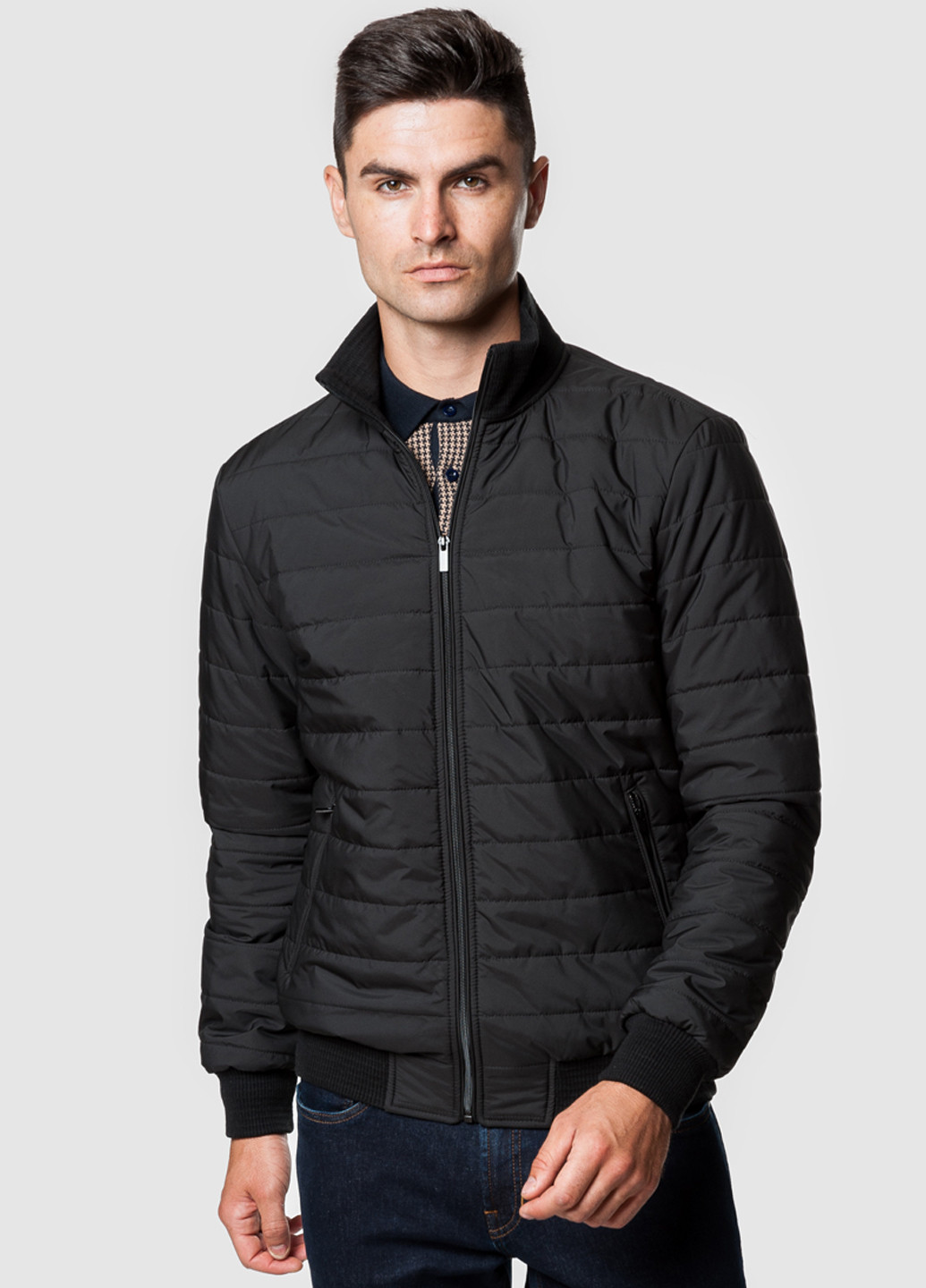 Черная демисезонная куртка мужская Arber Varsity Jacket H19