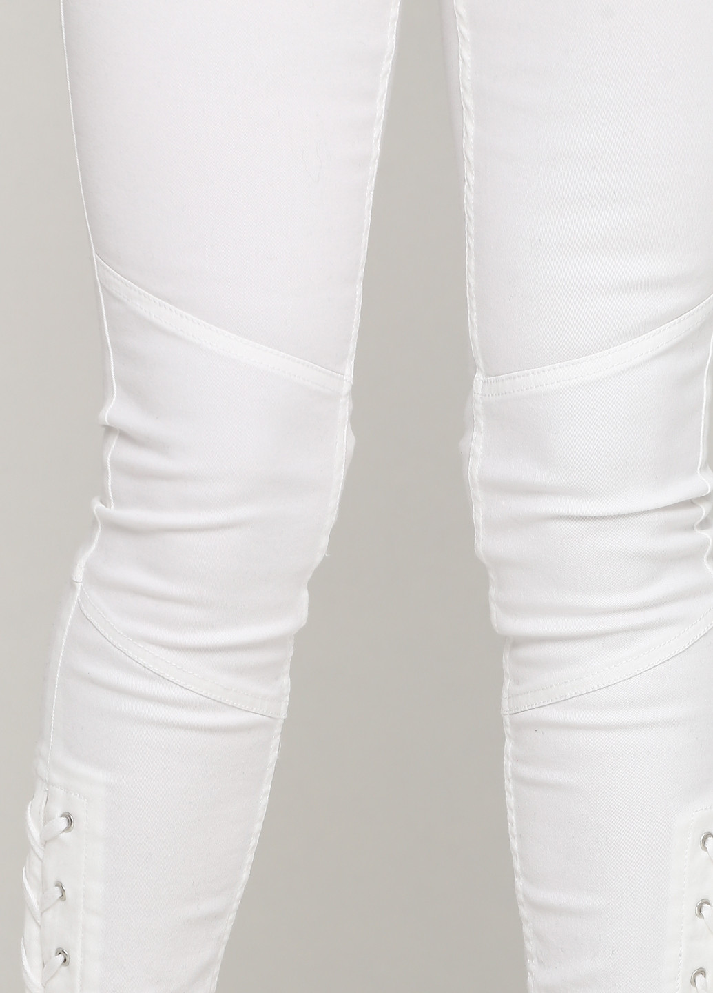 Белые демисезонные слим джинсы H&M