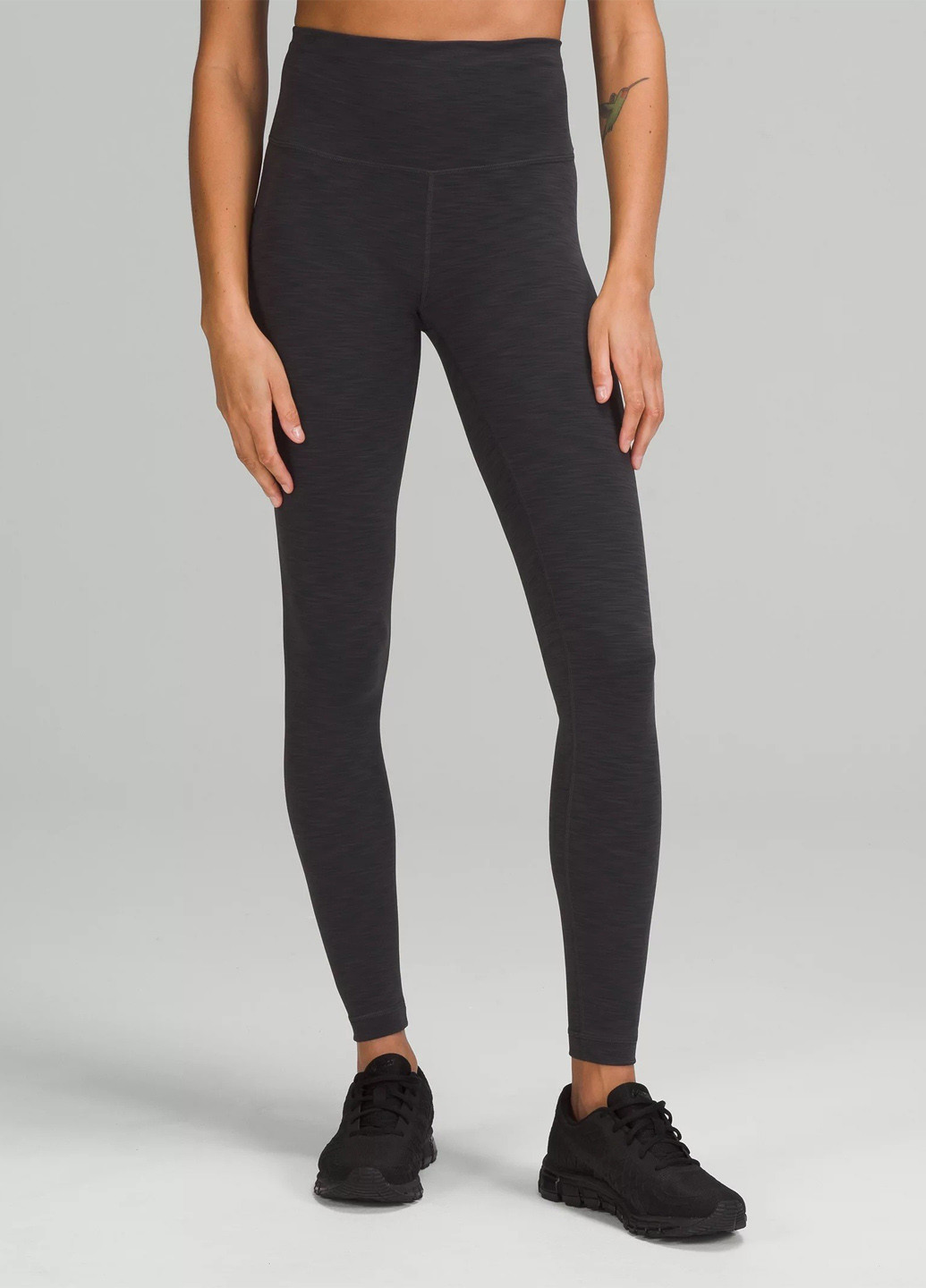 Черные демисезонные легинсы Lululemon Athletica