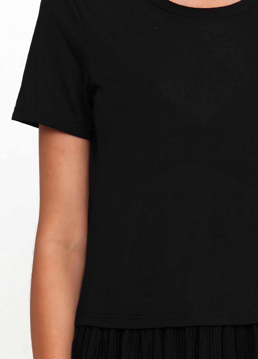 Черная летняя футболка Vero Moda