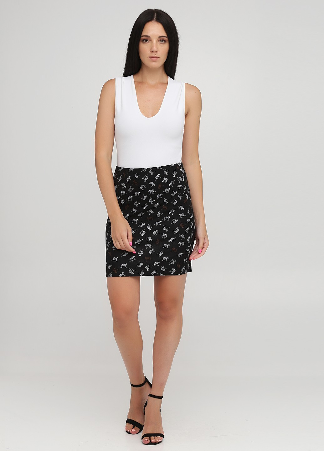 Черная с рисунком юбка C&A