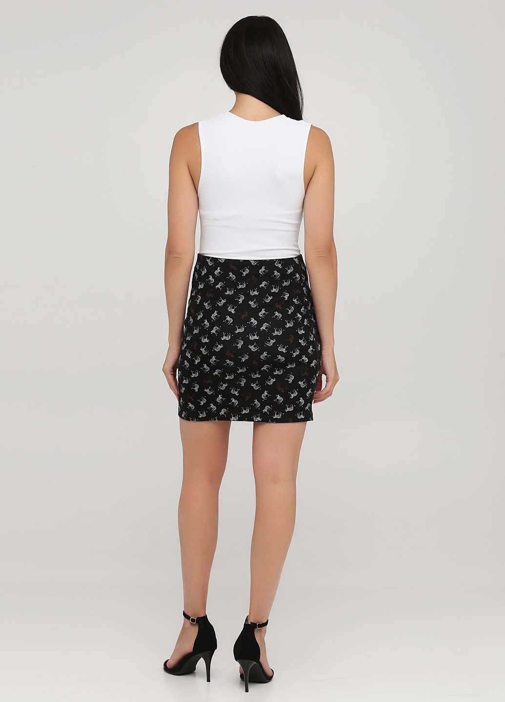 Черная с рисунком юбка C&A