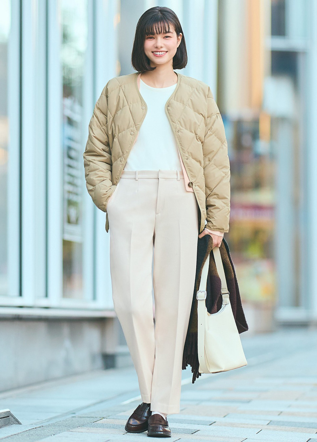 Бежева демісезонна куртка Uniqlo