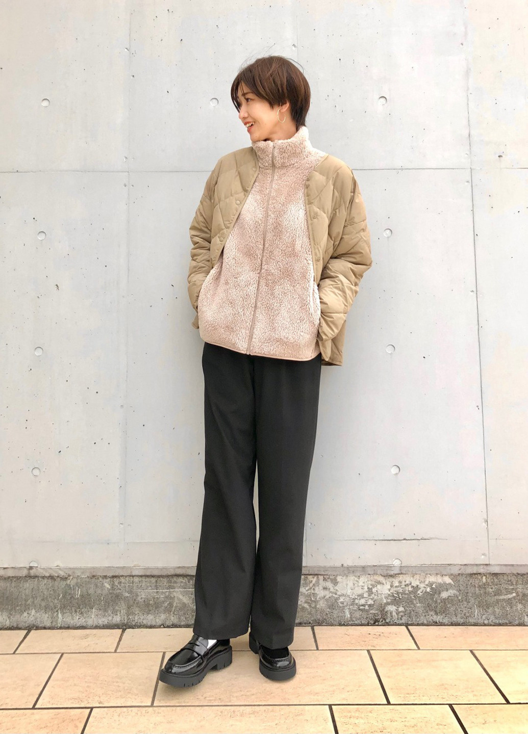 Бежева демісезонна куртка Uniqlo