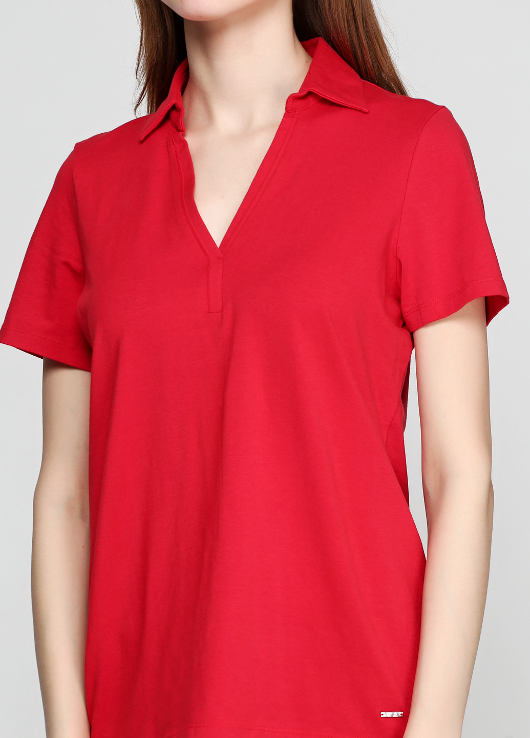 Красная летняя футболка Triangle