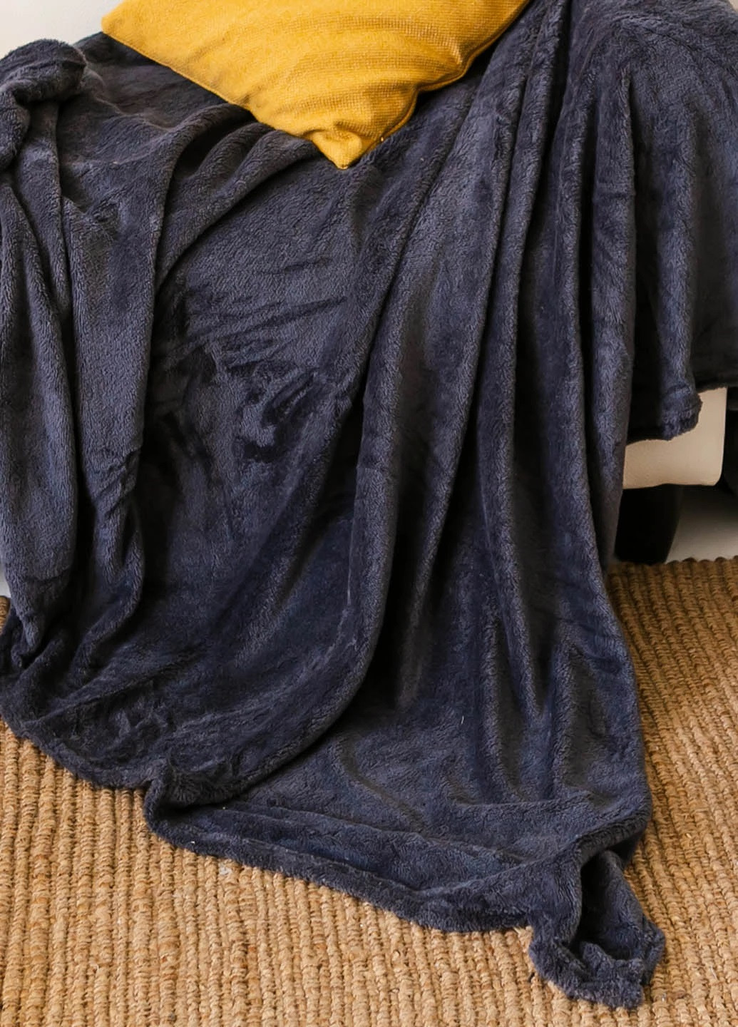 Плед покрывало одеяло травка из микрофибры двуспальный 180х200 см (473651-Prob) Темно-серый Unbranded (256002657)