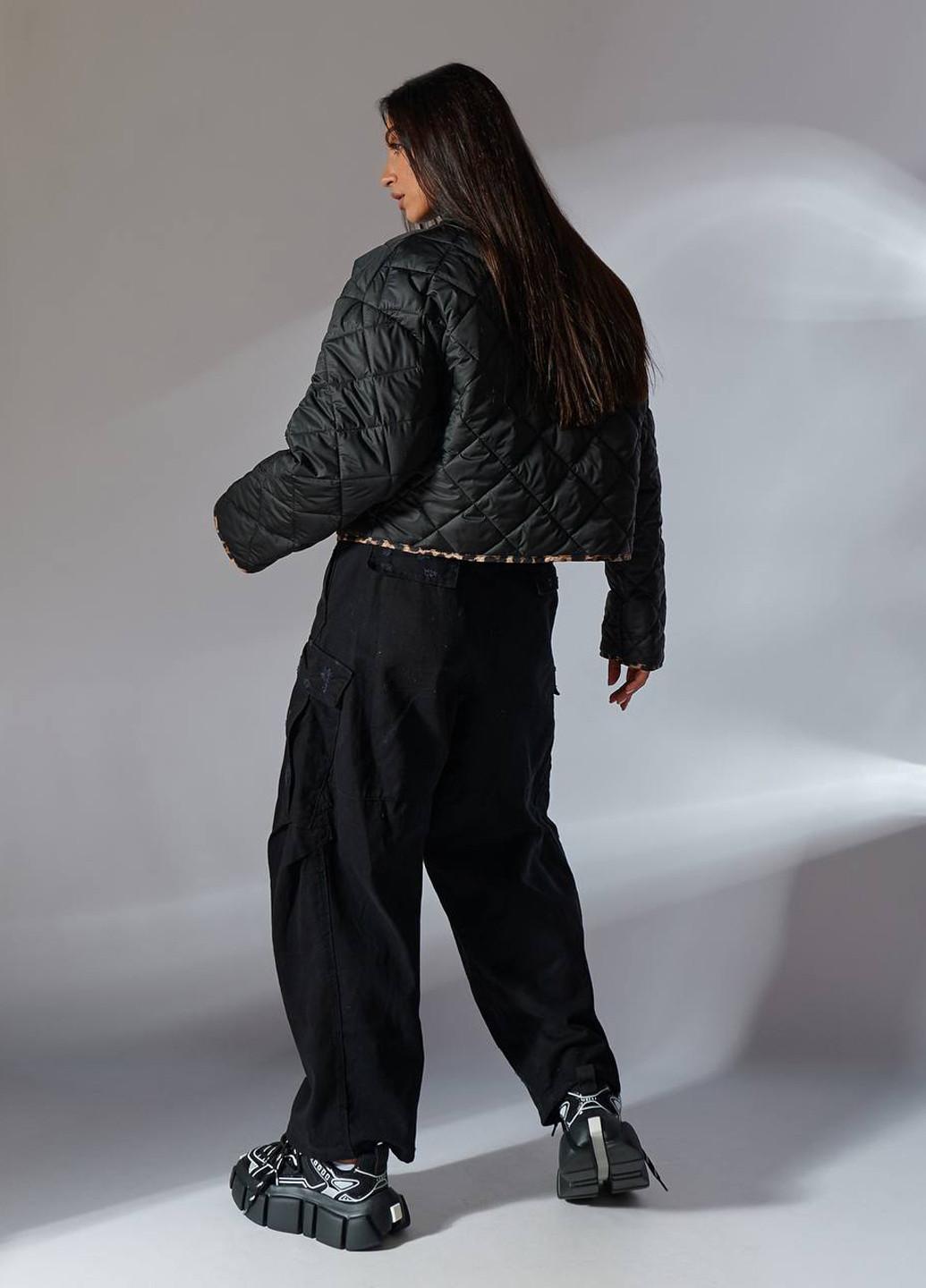 Черная демисезонная куртка LibeAmore