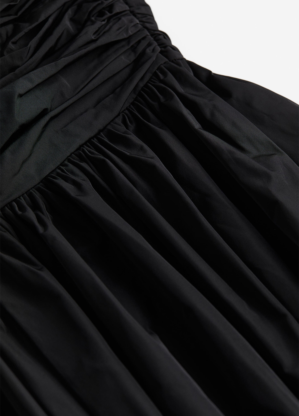 Черное кэжуал платье клеш H&M однотонное