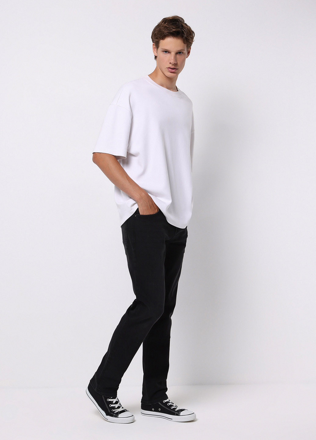 Черные демисезонные прямые джинсы Colin's