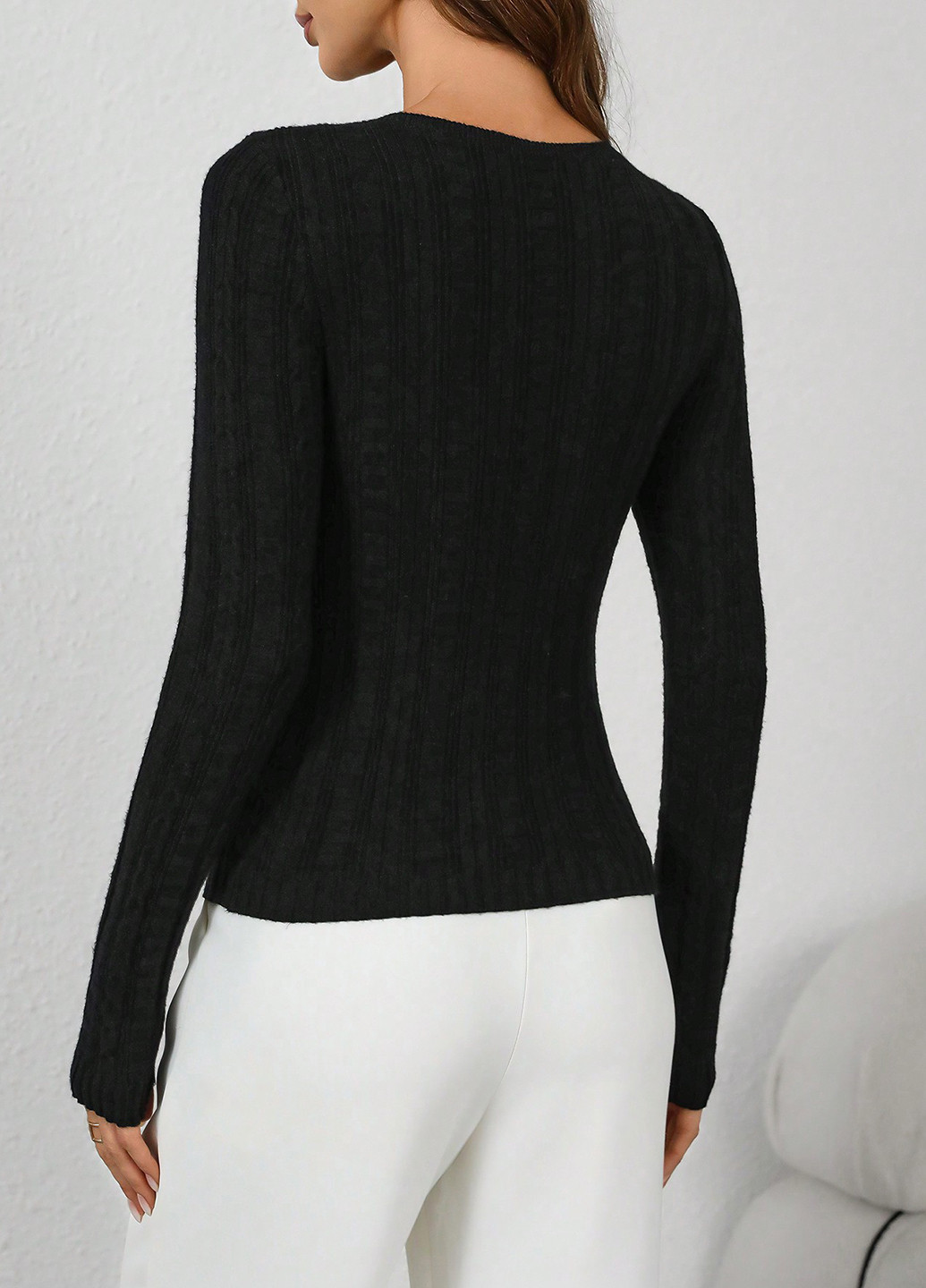 Черный демисезонный свитер SHEIN