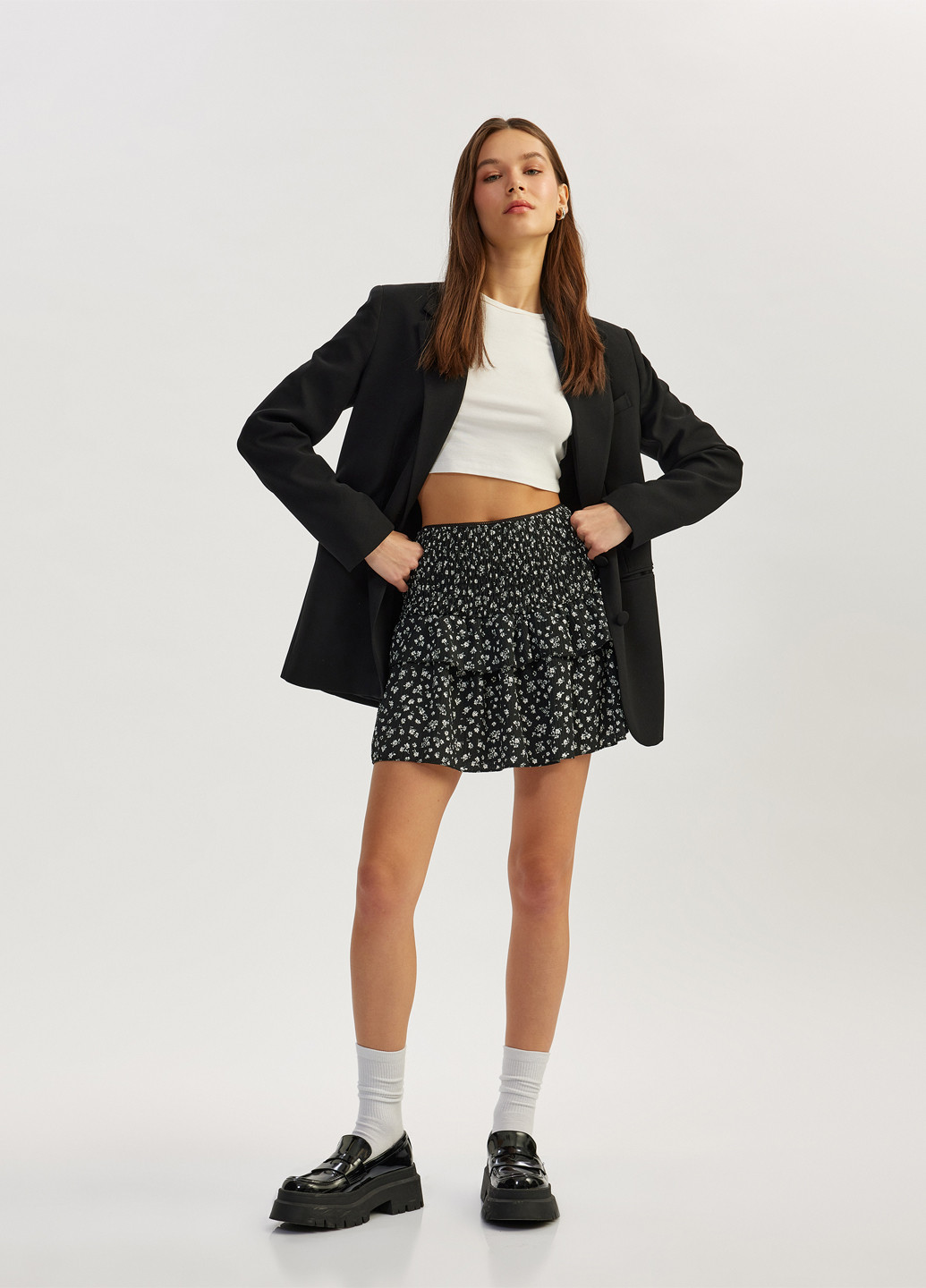 Черная кэжуал цветочной расцветки юбка KOTON клешированная