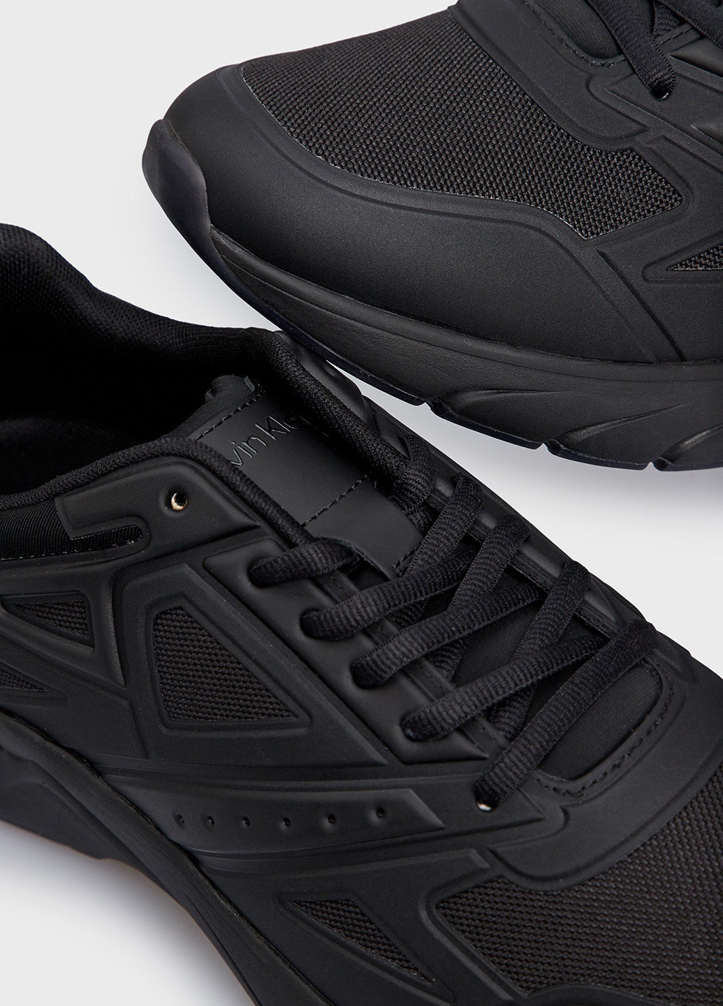 Чорні всесезон кросівки Calvin Klein