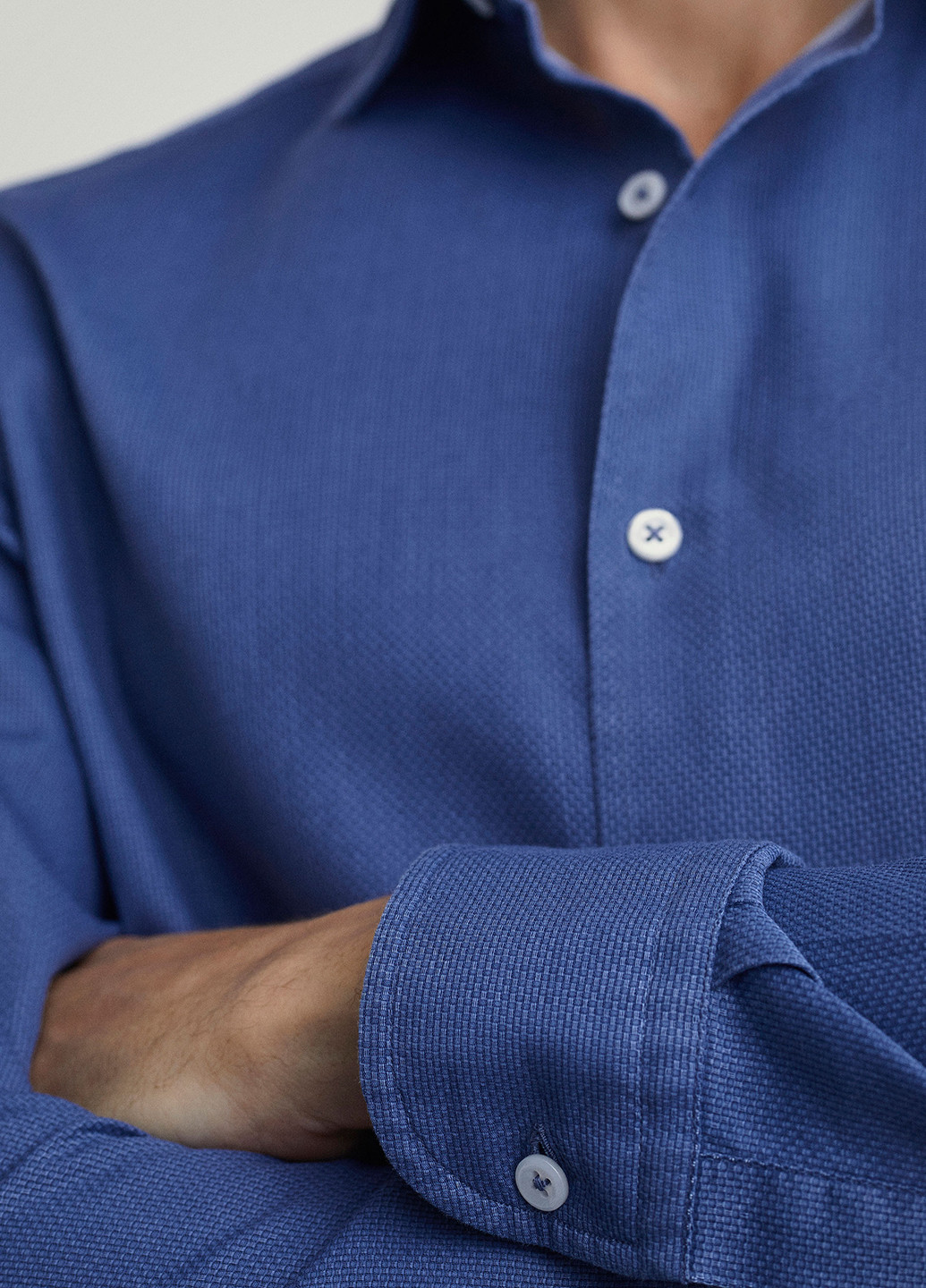 Темно-синяя кэжуал рубашка Massimo Dutti с длинным рукавом