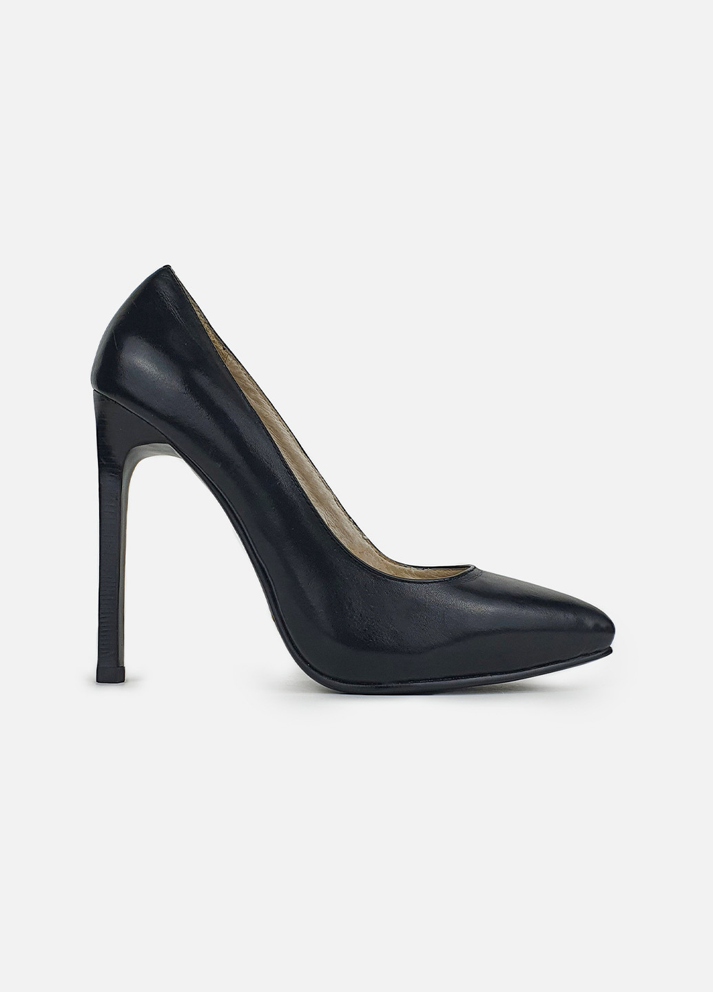 Красивые туфли на каблуке черные кожаные Glossi
