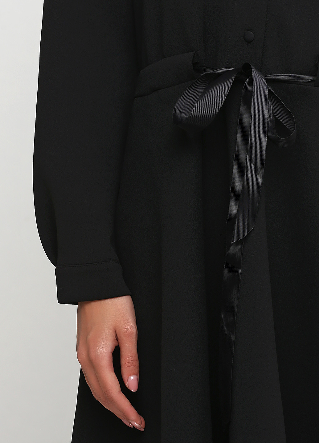 Черное кэжуал платье клеш Andre Tan однотонное