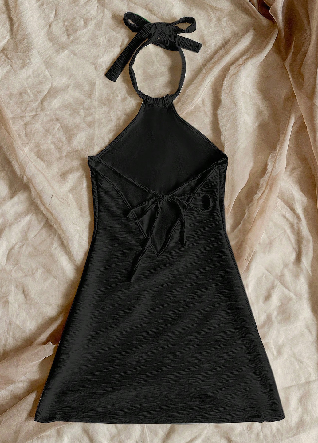 Чорна кежуал сукня з відкритою спиною SHEIN однотонна