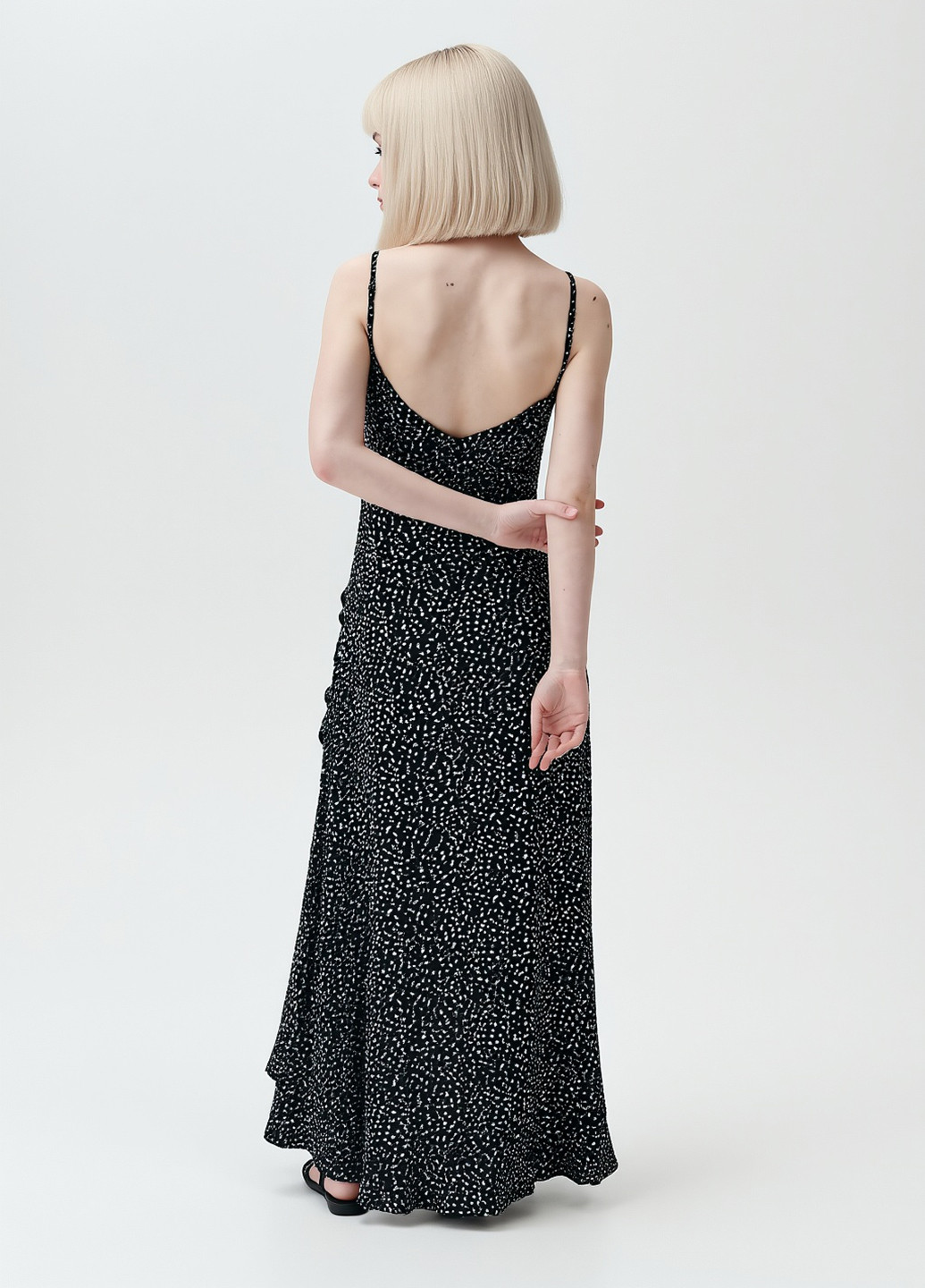 Чорно-білий кежуал сукня дзвін Sinsay в горошок