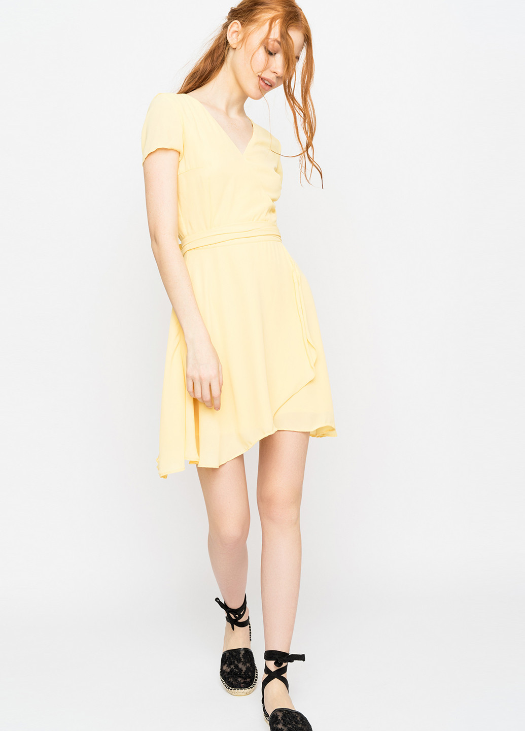 Желтое кэжуал платье befree