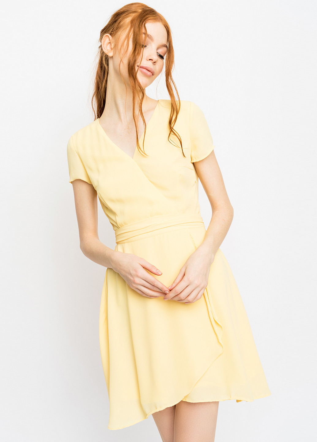Желтое кэжуал платье befree