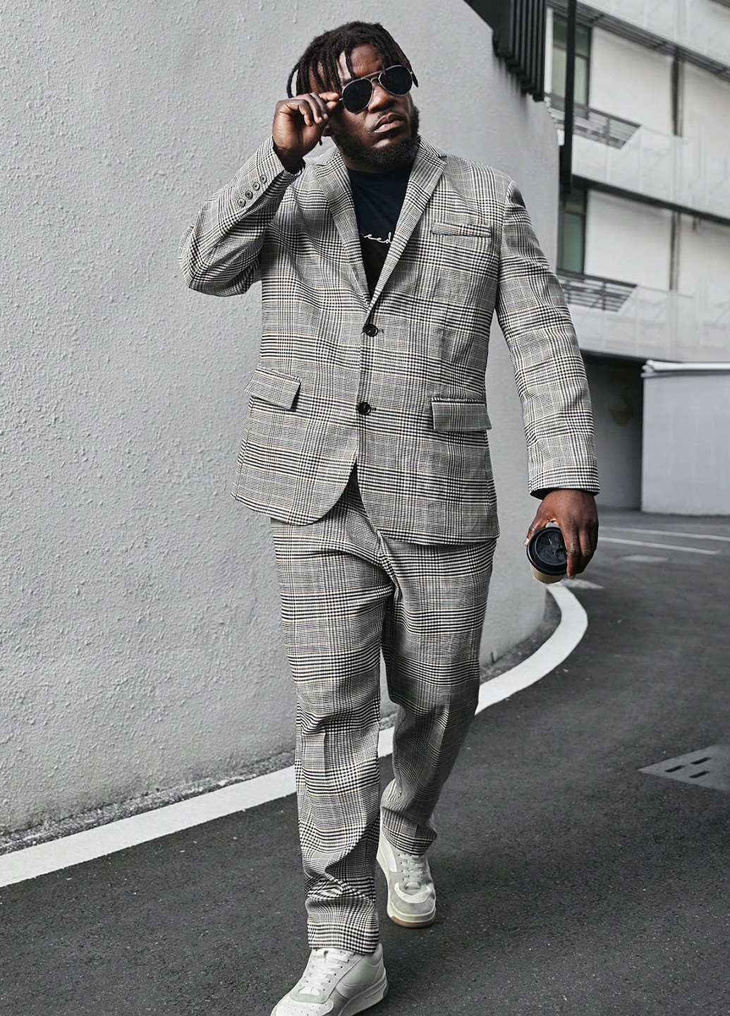 Сірий демісезонний костюм (піджак, штани) брючний SHEIN